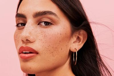 8_PEACHIN_LOGAN_2208_01