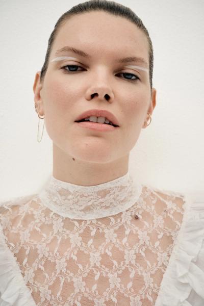 Look_6_Many_Moods_of_Molly_1414 2