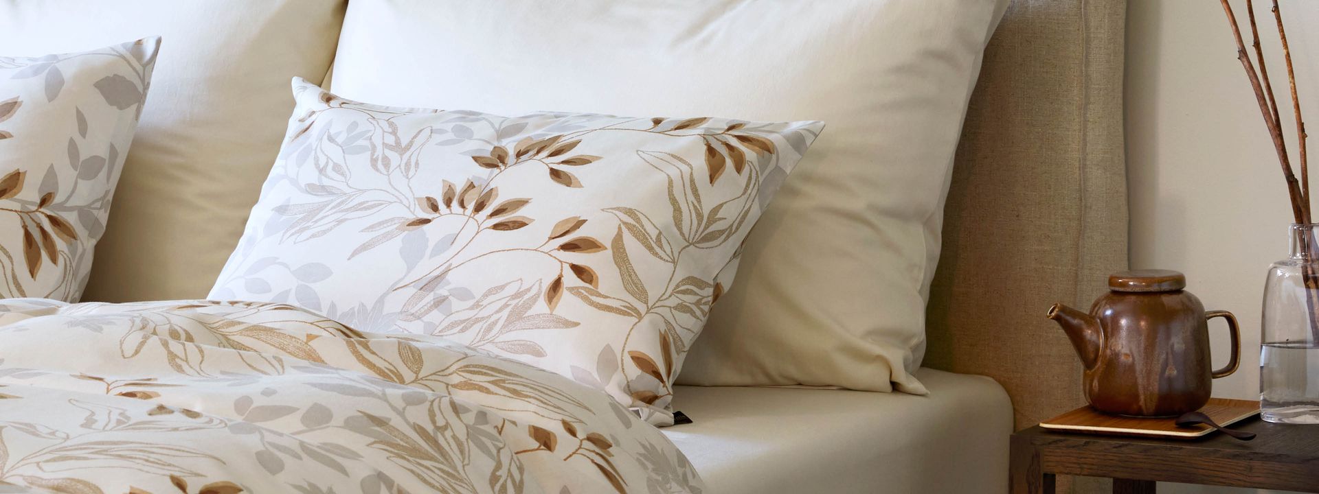 Beige på soverommet