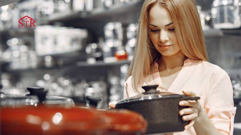 Guide to Selecting the Ideal Cookware Sets for Your Airbnb Kitchen 1