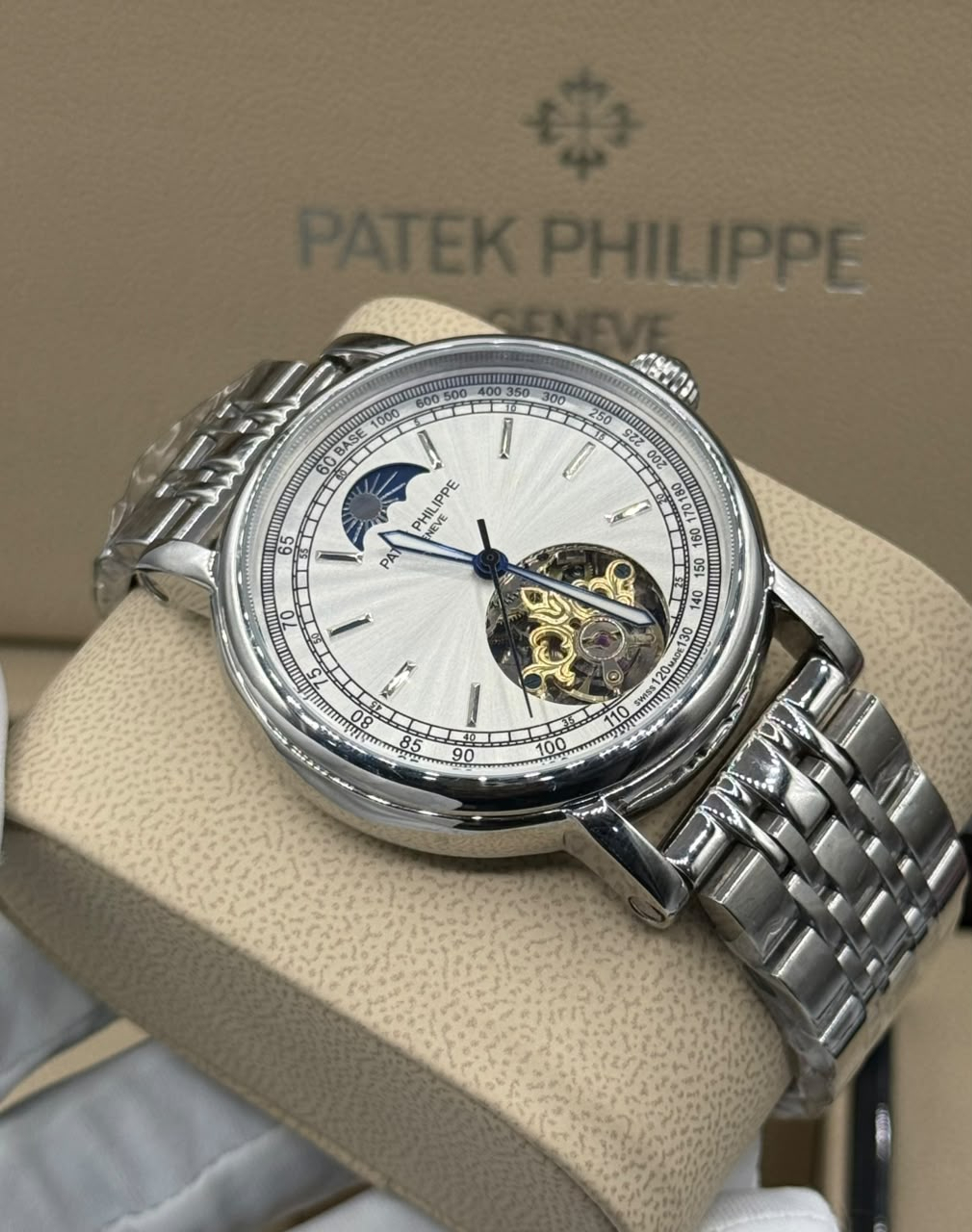Patek Philippe Open-Heart, photo 3