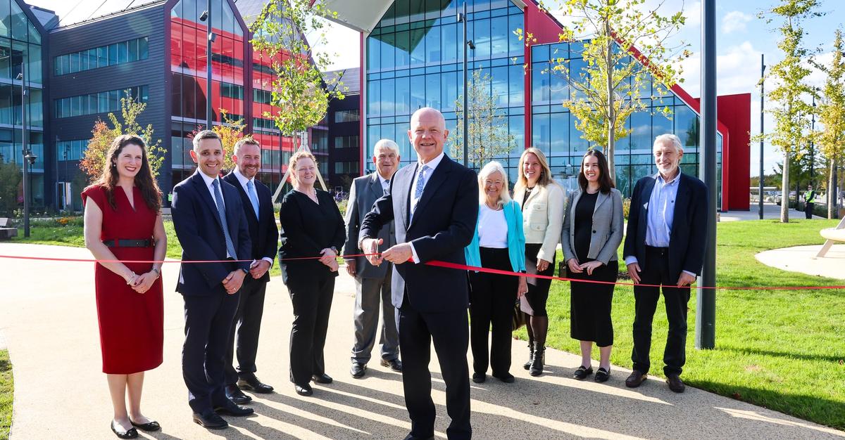 Lord Hague officially opens £1.2 billion Oxford North flagship global innovation district in major boost to UK science, technology & AI sectors | News   Oxford North