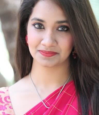 Portrait of counsellor Mubashara Shaikh