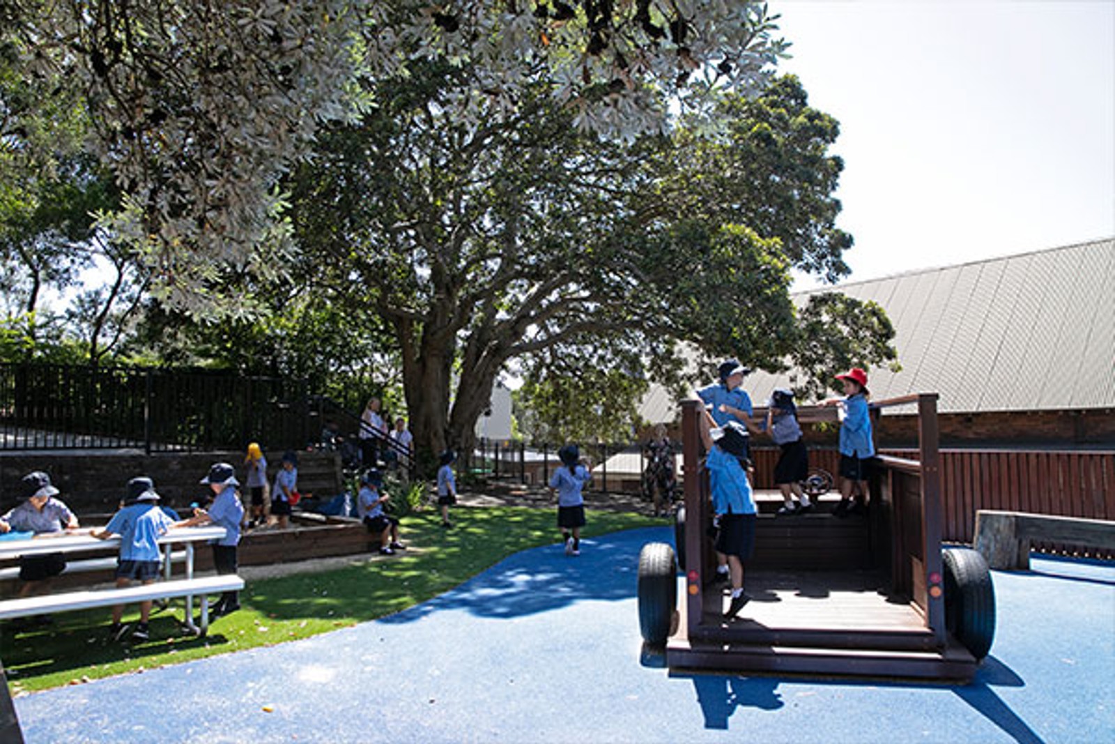 Outdoor Facilities - Waterloo - Image 1