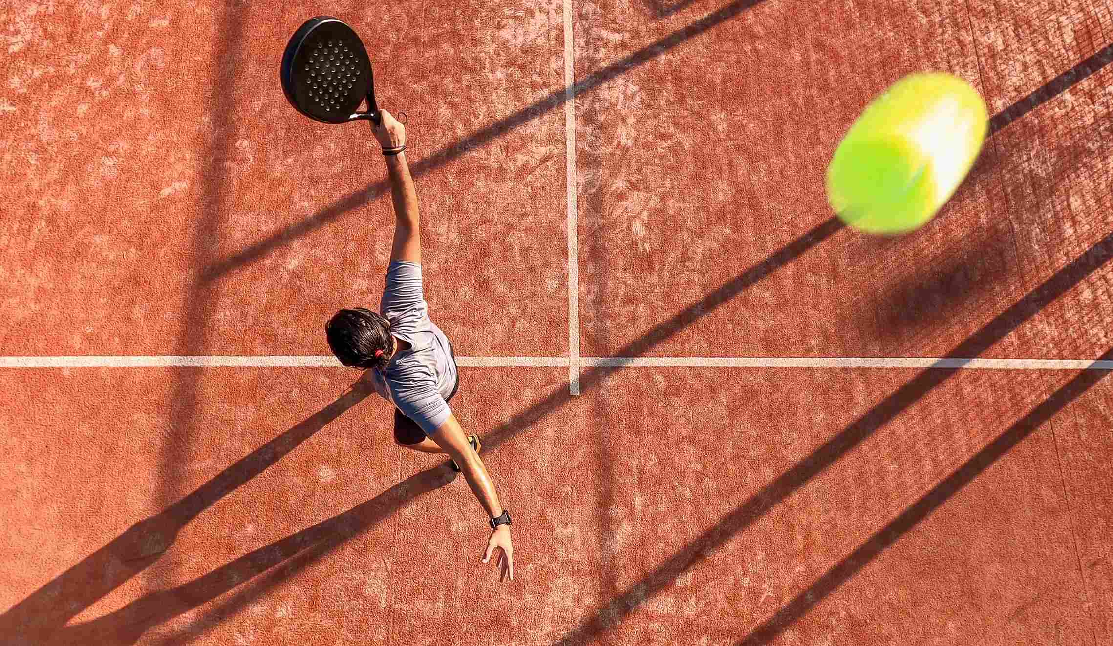 Panduan sistem skor padel: poin, gim, set, dan tiebreak