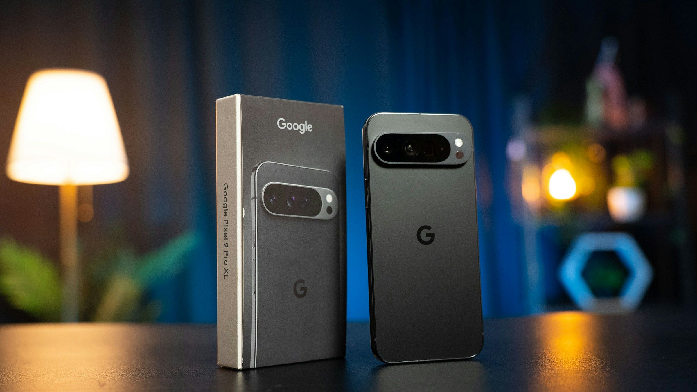 Google Pixel 11 Pro camera visor and matte glass rear panel. Photo: Amanz (Unsplash).