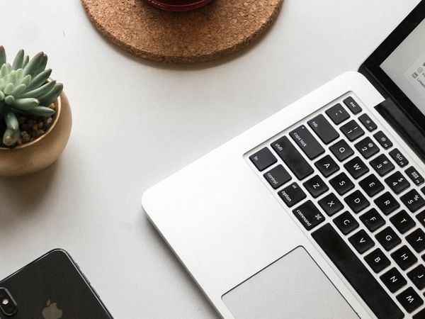How to Start a Blog That Makes Money in 2026