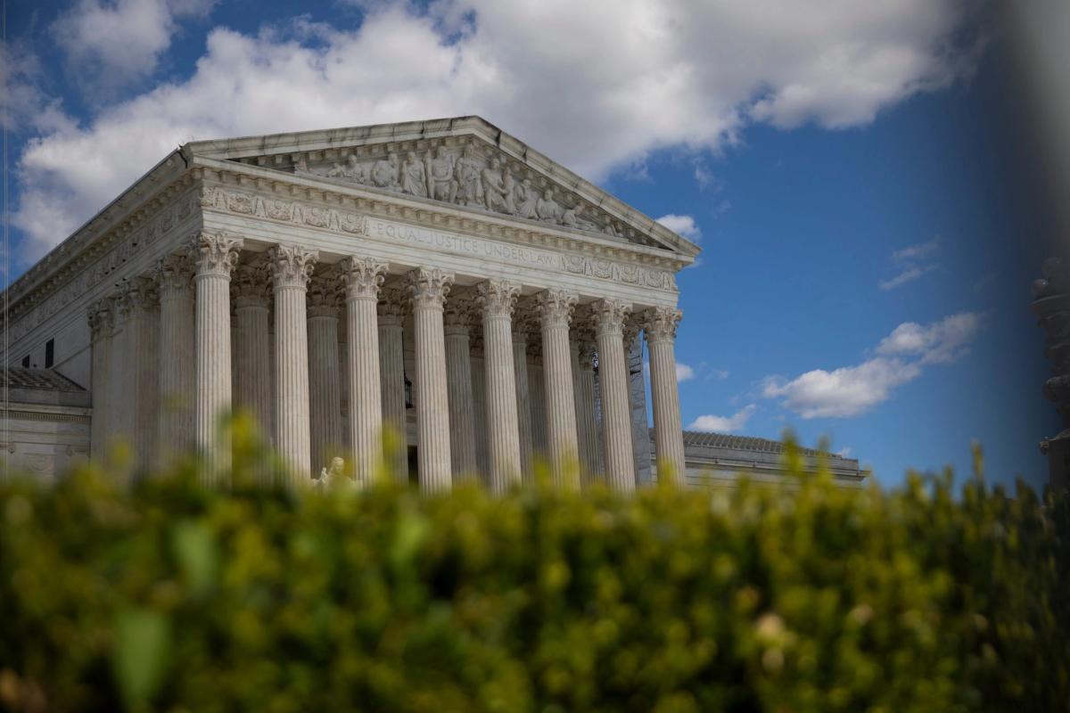 Justices poised to protect generics manufacturers from liability for decisions of pharmacists about prescribing their products