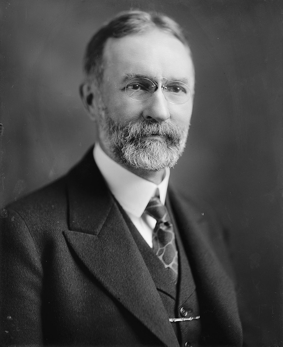 Official portrait of George Sutherland