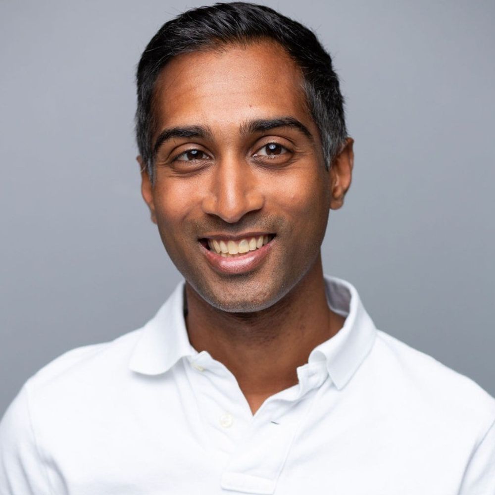Ezzy Sriram