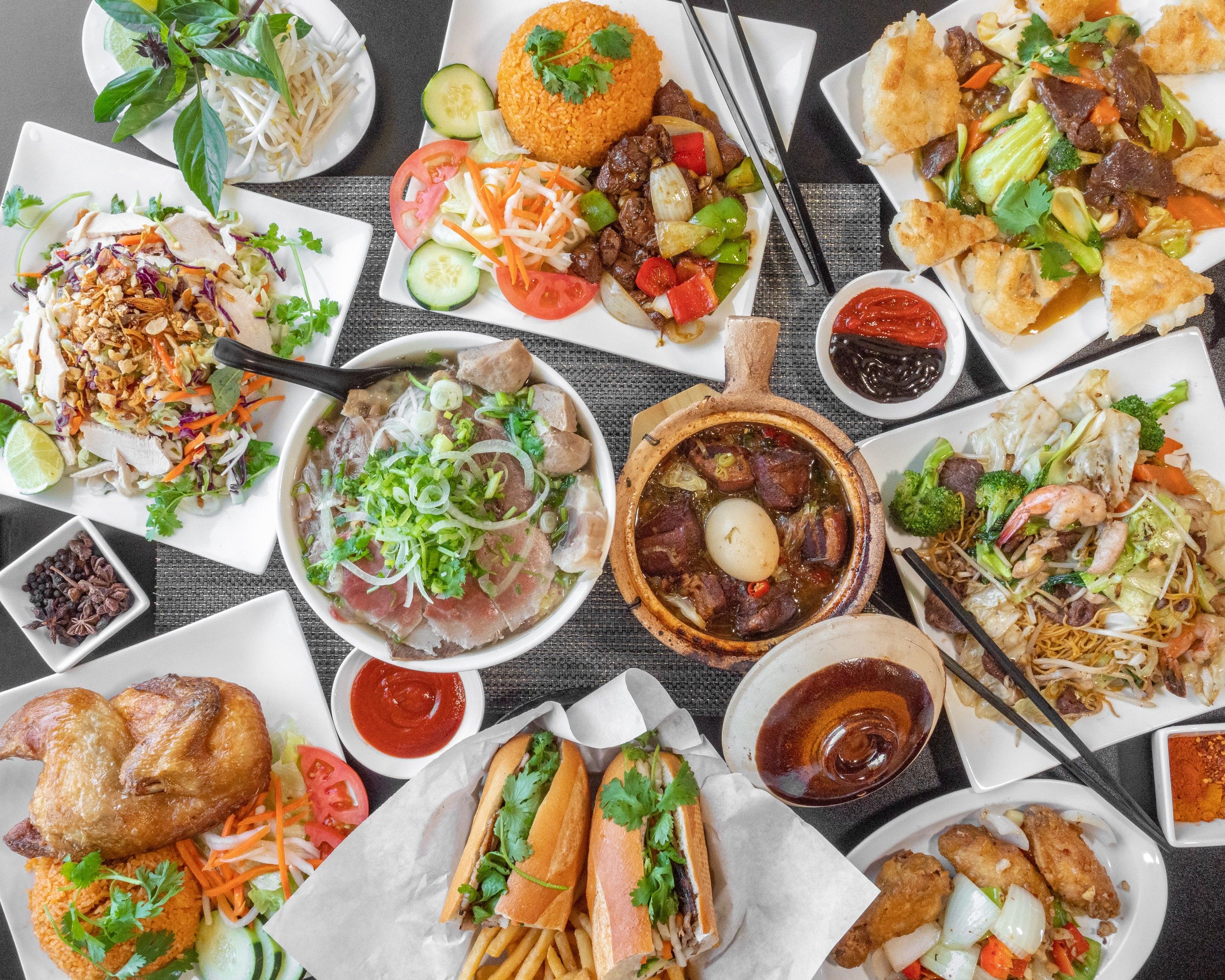 Pho Luc Lac - Traditional Vietnamese dishes made with the freshest ingredients
