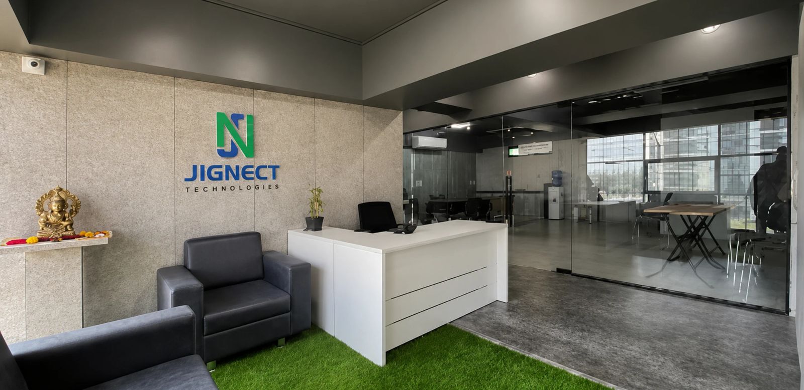 About Jignect Technologies