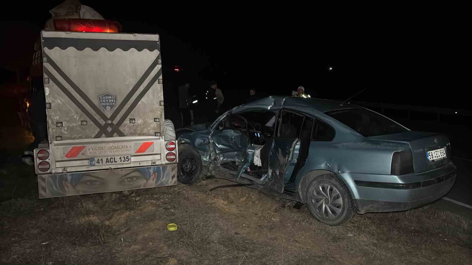 Bedirli Kavşağı’ndaki kazada otomobildeki çift yaralandı