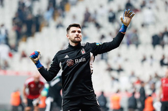 Beşiktaş kalecisi Ersin Destanoğlu'na İngiltere'den talip! - Birlik Haber Ajansı