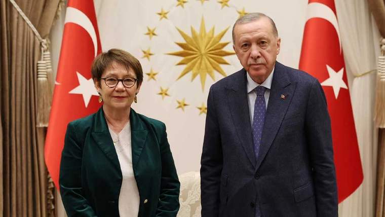 Cumhurbaşkanı Erdoğan, Avrupa İmar ve Kalkınma Bankası Başkanıyla görüştü
