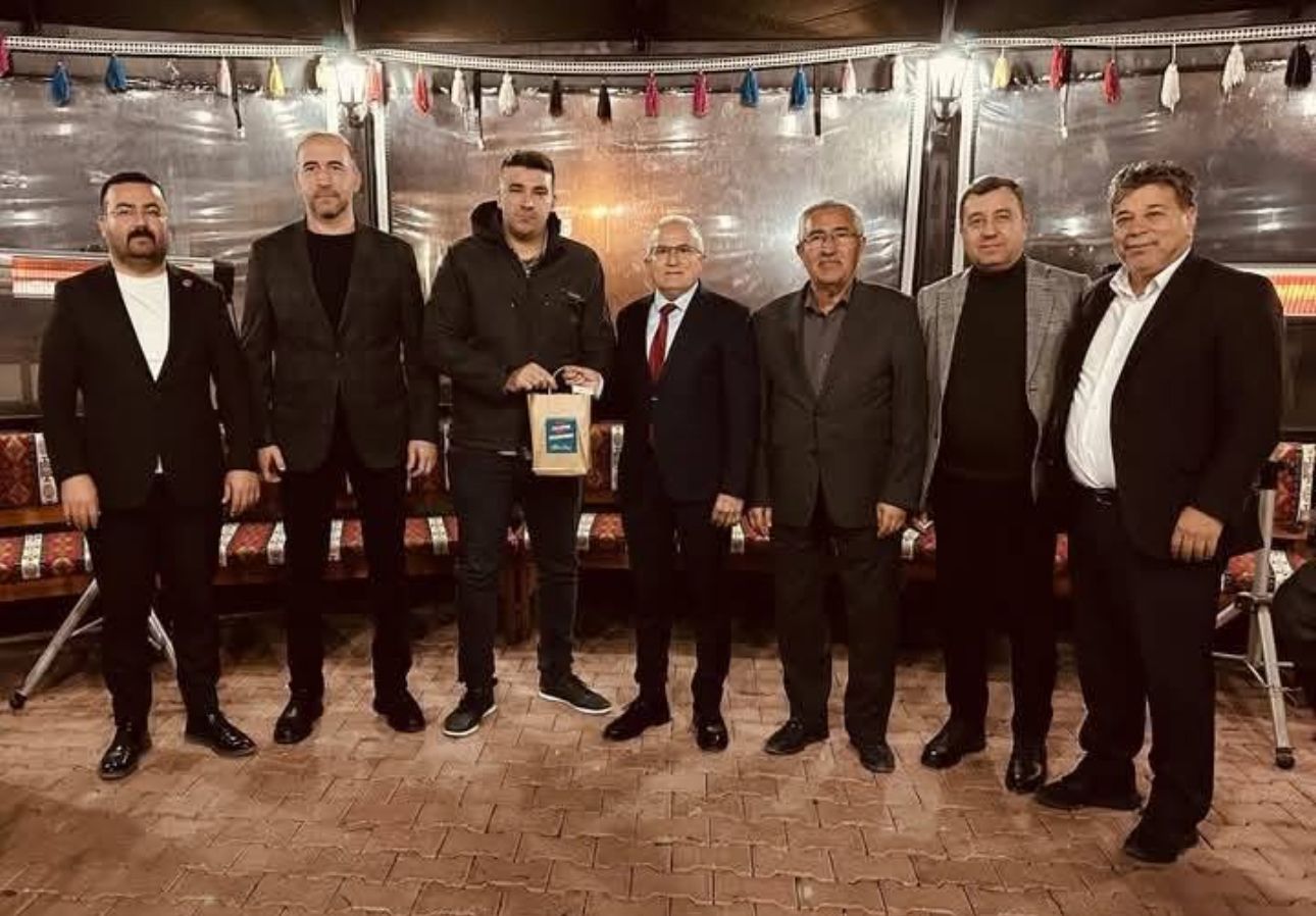 Başkan Avcuoğlu Kumlucalı gazetecilerle buluştu - Birlik Haber Ajansı