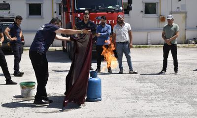 Sivas OSB Personeline Yangın Eğitimi ve Tatbikatı ile Güvenlik Bilinci Aşılandı