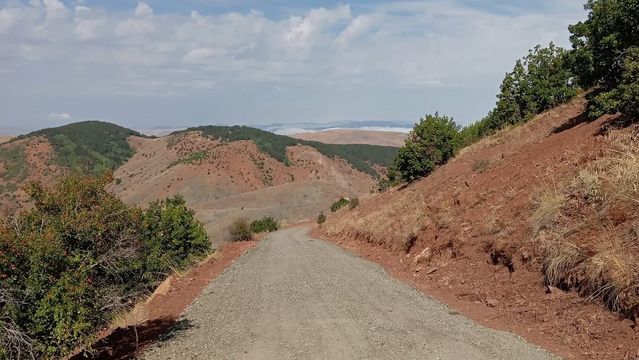 Sivas İl Özel İdaresi İmranlı'da Yol Yapım Çalışmalarına Devam Ediyor