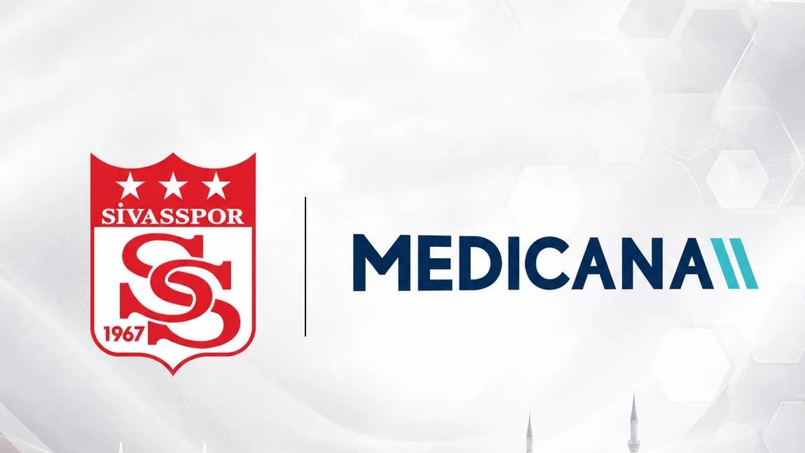 Sivasspor arması ile Medicana logosu, beyaz arka planda yan yana yer alıyor.