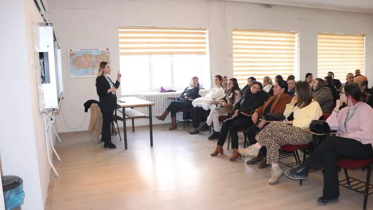 Kars'ta sigaranın zararları anlatıldı - Birlik Haber Ajansı