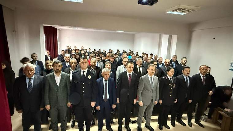 Şalpazarı’nda 18 Mart Çanakkale Zaferi'nin 110. anma töreni yapıldı - Birlik Haber Ajansı