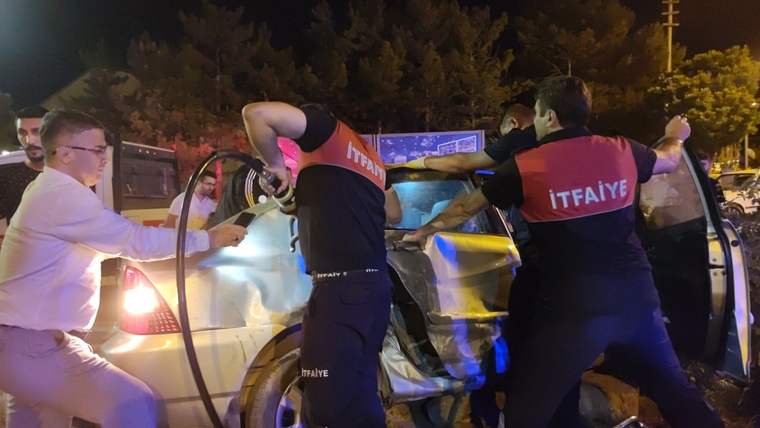 Sivas’ta Kontrollü Kavşakta Dikkatsizlik: 7 Yaralı