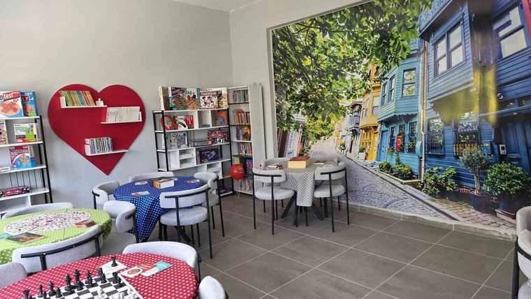 Alacahan’daki öğrenciler kitap ve zekâ oyunlarına ulaşabilecek