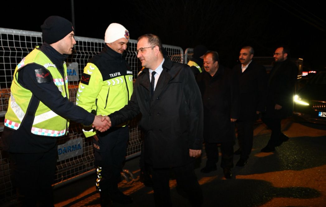Yeni yıla görevi başında giren personeli yalnız bırakmadılar - Birlik Haber Ajansı
