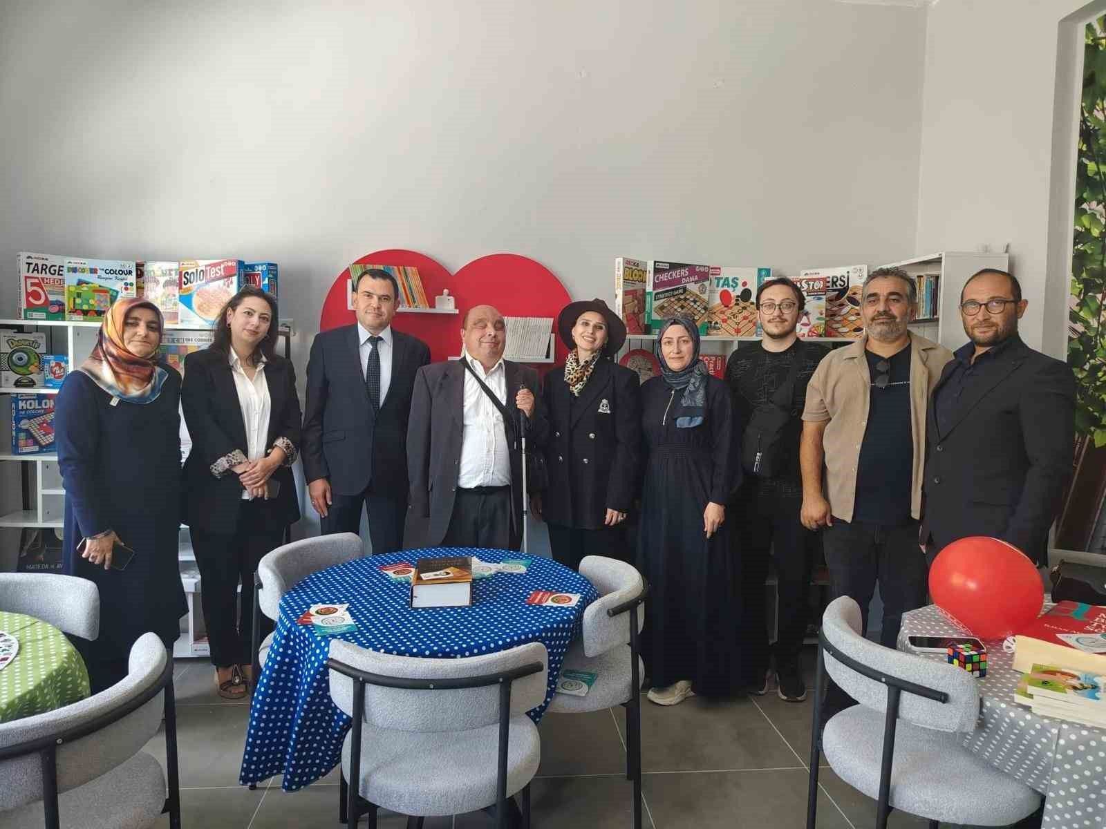 Alacahan’daki öğrenciler kitap ve zekâ oyunlarına ulaşabilecek