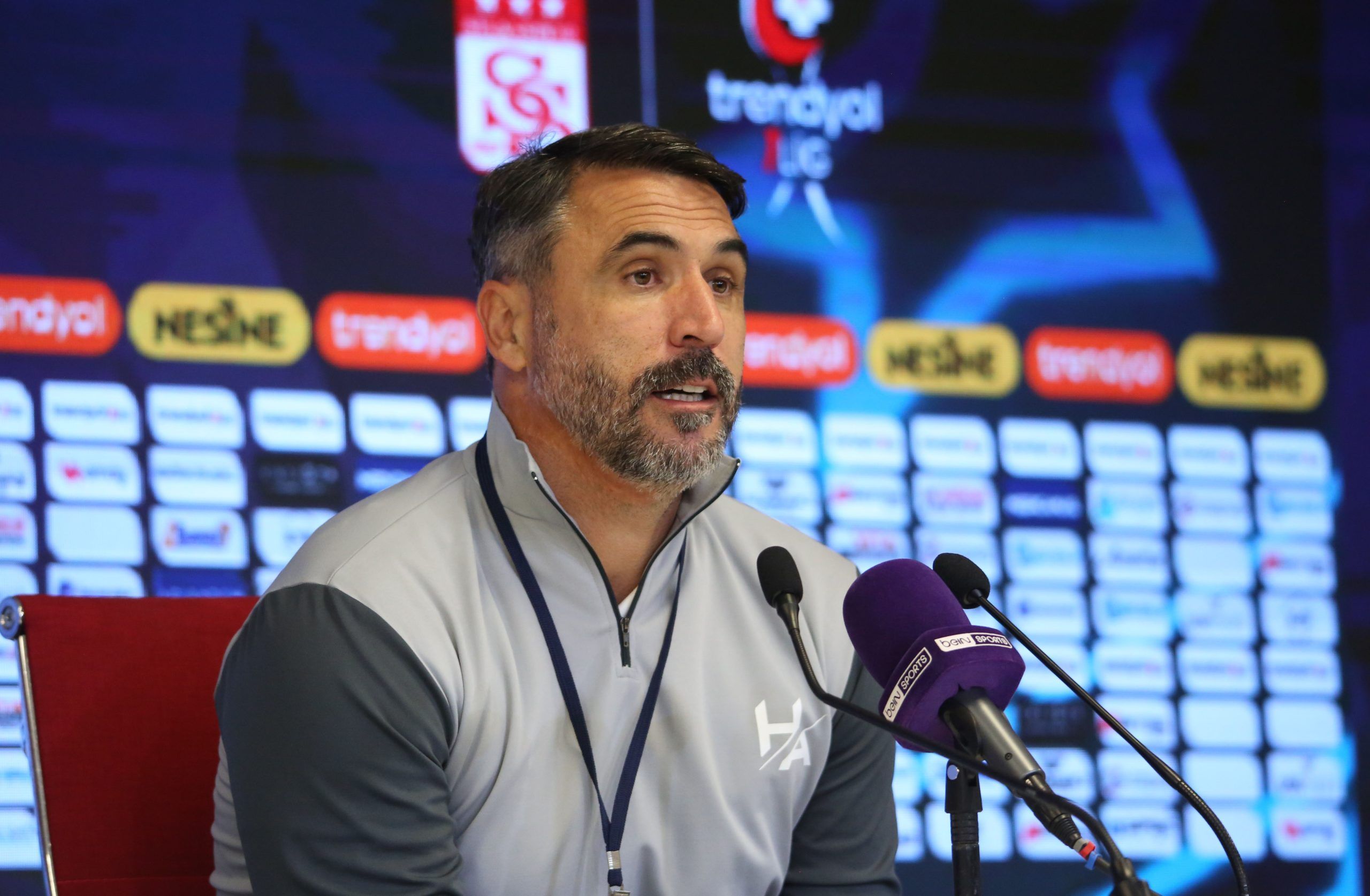 Hugo Almeida'dan Hatayspor'a Övgü: "Oyuncularım da Benim Gibi Savaştı!"