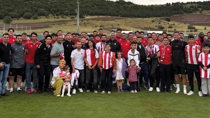 Yiğidolar Kayseri'de Takımını Yalnız Bırakmadı!