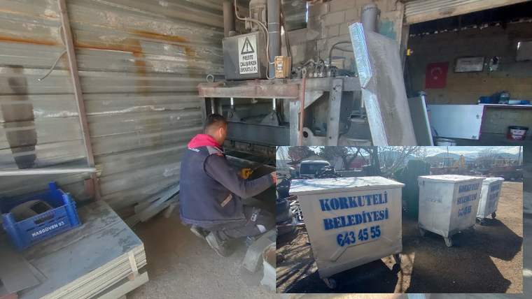 Korkuteli Belediyesi'ne ait atölyede bir çalışan, çöp konteyneri üretimi yapıyor.