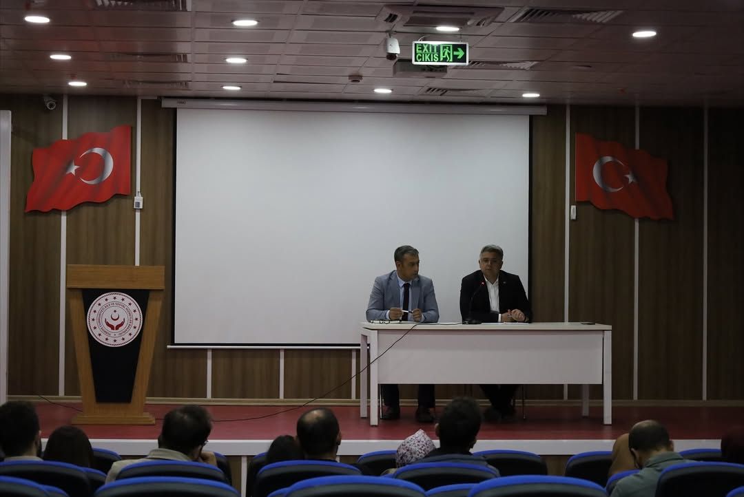 Sivas Aile ve Sosyal Hizmetler İl Müdürlüğü'nde Çocuk Çalışmaları Değerlendirildi