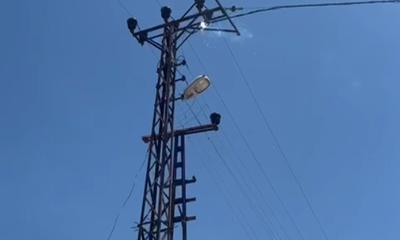Kangal’da Yüksek Gerilim Hattı Koptu: Enerji Kesintisi ve Trafik Aksadı