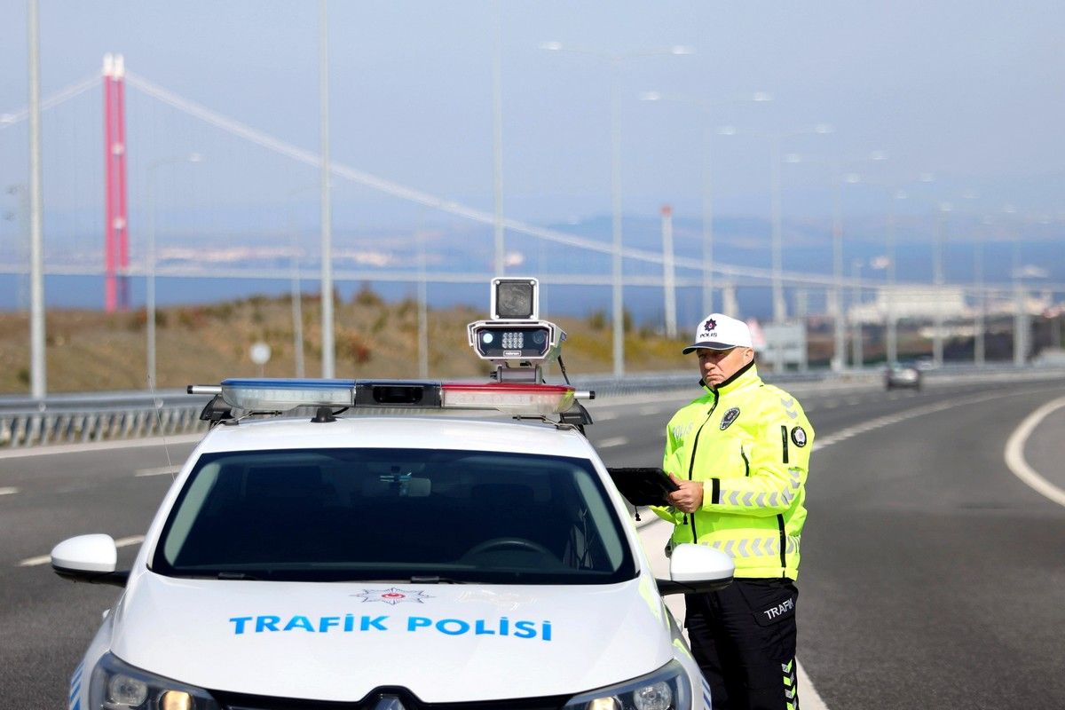 Çanakkale’de yapay zeka destekli "Trafidar" hız denetimine başladı - Birlik Haber Ajansı