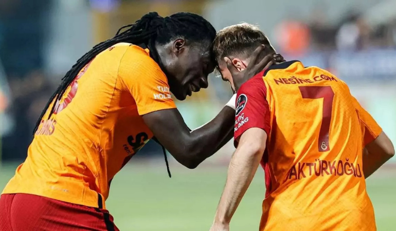 Kerem Aktürkoğlu'ndan Gomis’e veda mesajı