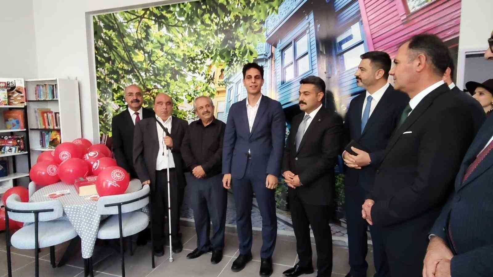 Alacahan’daki öğrenciler kitap ve zekâ oyunlarına ulaşabilecek
