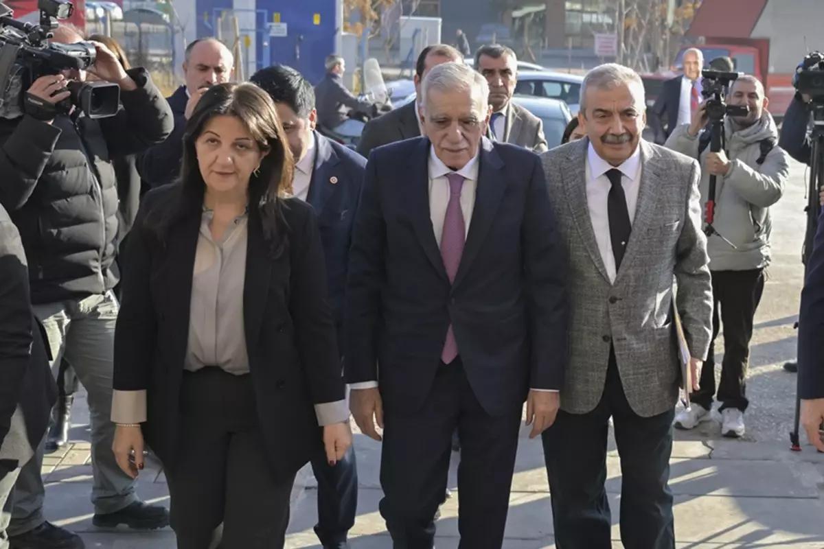 DEM Parti İmralı Heyeti, Barzani ile görüştü - Birlik Haber Ajansı