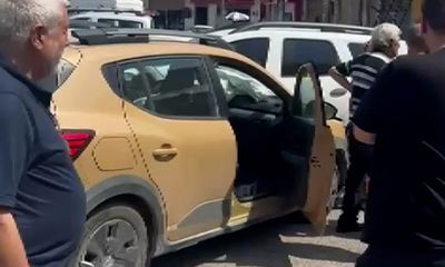 Direksiyon Başında Rahatsızlanan Sürücü, 6 Araca Çarptı! Kaza Anı Kamerada