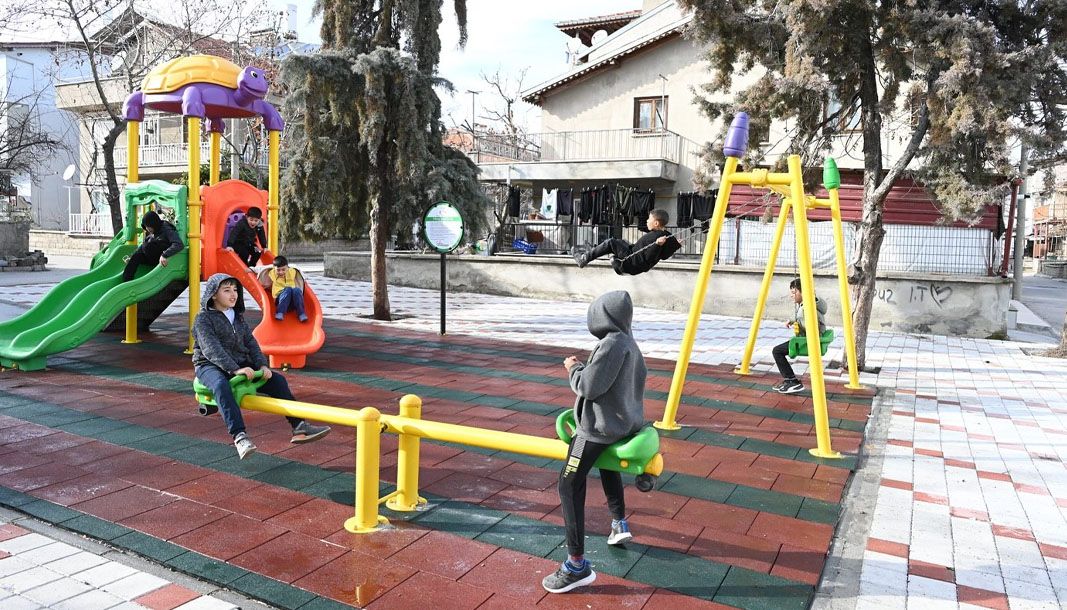 Isparta'da çocuklar için yeni oyun alanları ve parklar yapılıyor - Birlik Haber Ajansı