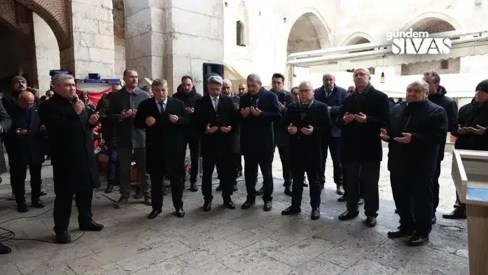 Sultanın Şehri Sivas, İzzeddin Keykavus'u Unutmuyor