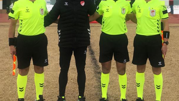 Kars36 Spor - 1926 Bulancak Spor karşılaşmasının hakemleri belli oldu - Birlik Haber Ajansı