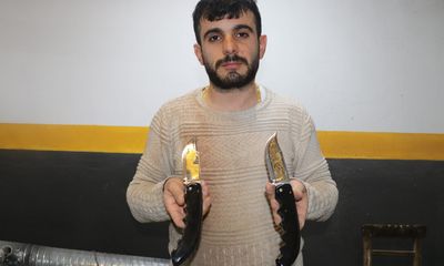 60 Bin TL Değerinde: Gravürlü ve Altın Kaplamalı Özel Bıçak!