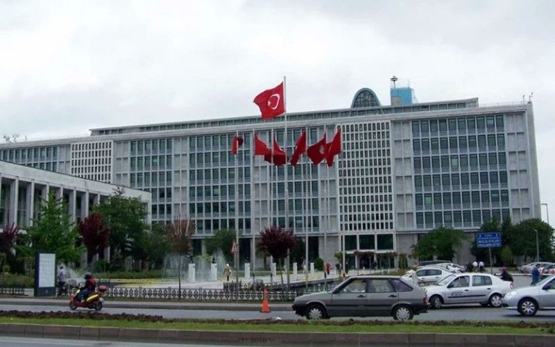 İBB'ye yönelik yolsuzluk soruşturmasında "Gayriresmi ücretler farazi sözleşmelerle tahsil edildi" iddiası - Birlik Haber Ajansı