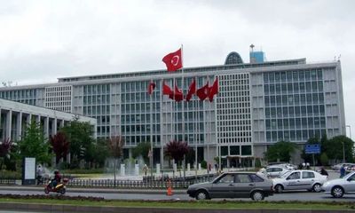İBB'ye yönelik yolsuzluk soruşturmasında "Gayriresmi ücretler farazi sözleşmelerle tahsil edildi" iddiası - Birlik Haber Ajansı