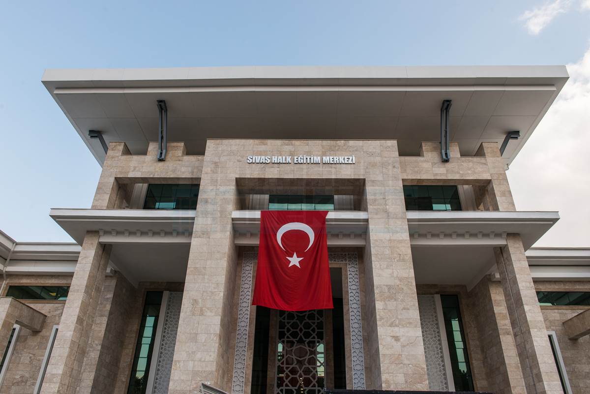 Sivas’ta Halk Eğitim Kursları Ekimde Başlıyor