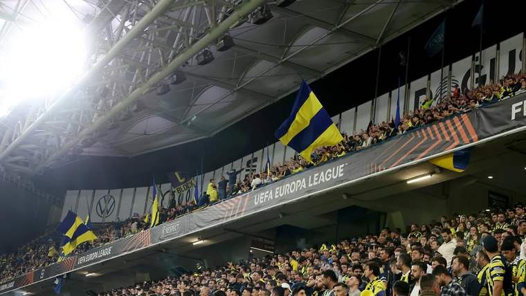 Fenerbahçe Taraftarına Teşekkür: "İnanılmaz Desteğiniz İçin Teşekkür Ederiz"