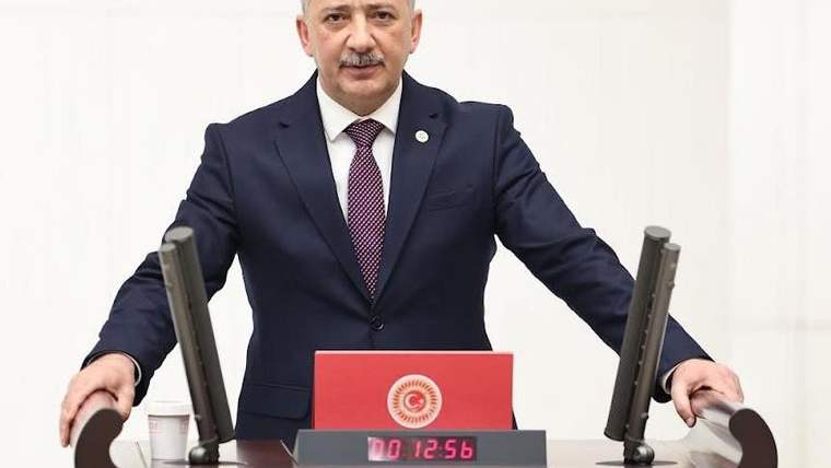 Kadem Mete: "Allah bu millete bir daha İstiklal Marşı yazdırmasın" - Birlik Haber Ajansı