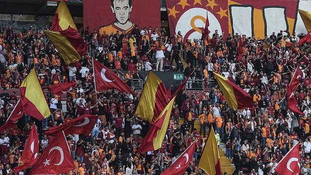 Galatasaray Taraftarı, Pasifik Holding'in Desteğiyle Takımını 'Next Level'a Taşıyor