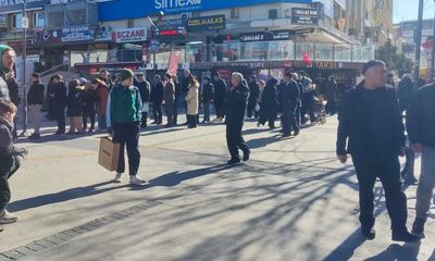 Isparta'da metrelerce kuyruk oluştu